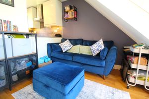 Living Room- click for photo gallery